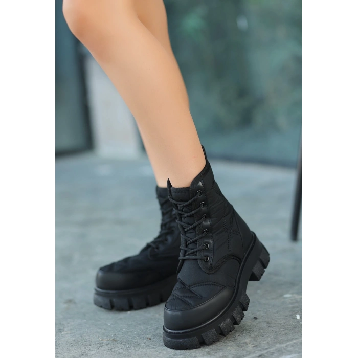 Mabel Siyah Cilt Bağcıklı Bot