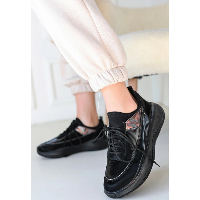 Nadio Siyah Rugan Siyah Tabanlı Bağcıklı Spor Ayakkabı - Lisinya