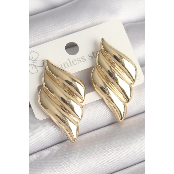 Pirinç Gold Renk 3 Sıralı Dalgalı Model Kadın Küpe - Lisinya