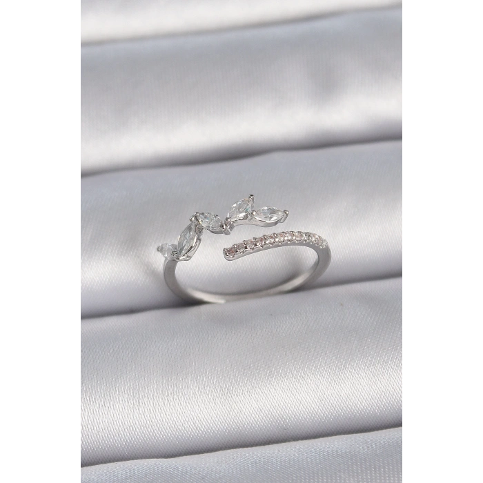 Pirinç Gümüş Renk Ayarlanabilir Zirkon Taşlı Yaprak Model Kadın Yüzük