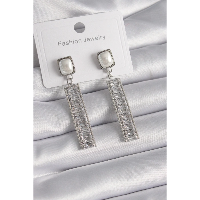 Pirinç Gümüş Renk Kare İnci Zirkon Taşlı Su Yolu Model Kadın Küpe