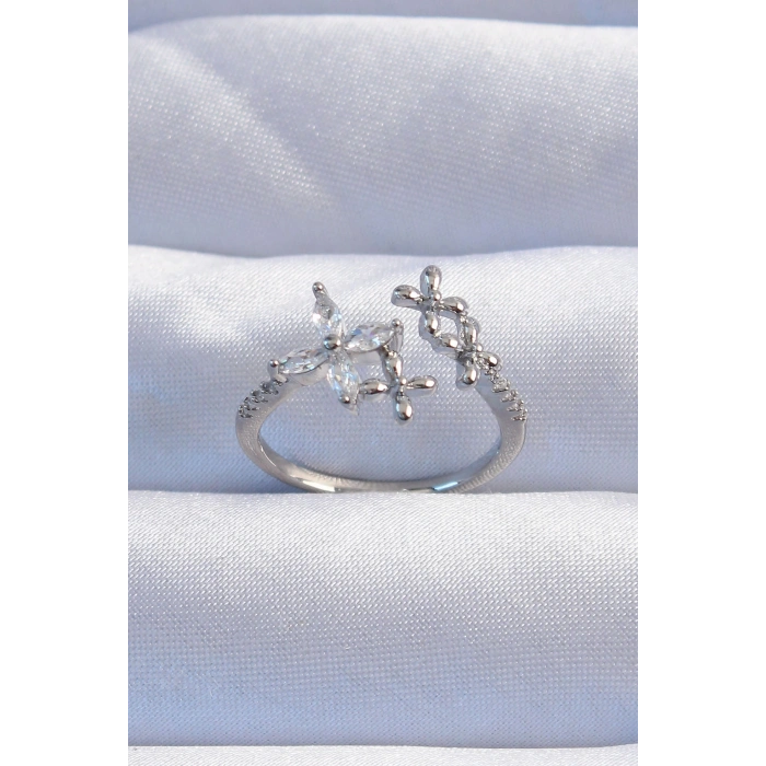 Pirinç Gümüş Renk Zirkon Taşlı Çiçek Model Ayarlanabilir Yüzük