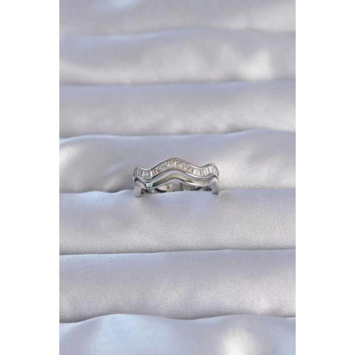 Pirinç Gümüş Renk Zirkon Taşlı Dalgalı Su Yolu Model Ayarlanabilir Yüzük