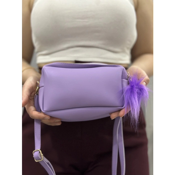 Ponpon mor cilt çanta