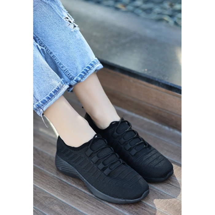 Wina Siyah Triko Spor Ayakkabı - Lisinya