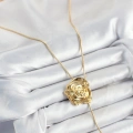 Pirinç Asansörlü Gül Model Gold Renk Kadın Kolye - Lisinya