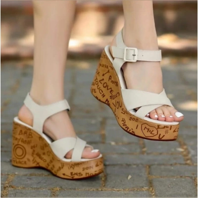 Kenja Bej Cilt Dolgu Topuk Sandalet - Lisinya