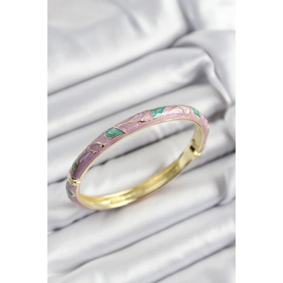 Mineli Pirinç Pembe Ve Yeşil Yaprak Motifli Gold Renk Kadın Kelepçe - Lisinya