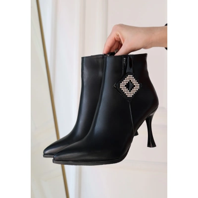 Moose Siyah Cilt Topuklu Bot - Lisinya