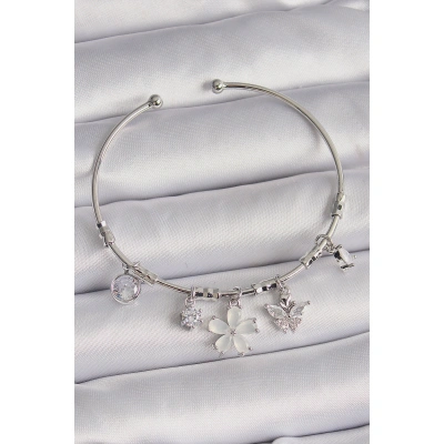 Pirinç Gümüş Renk Beyaz Sedefli Çiçek Figür Zirkon Taşlı Kelebek Detay Charm Bileklik - Lisinya