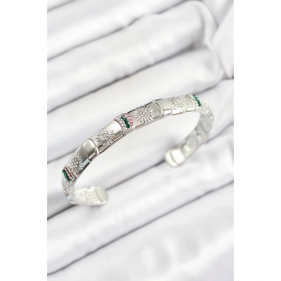 Pirinç Karışık Zirkon Taşlı Çiçek Model Gümüş Renk Altı Açık Kadın Bileklik - Lisinya