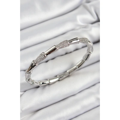Pirinç Zirkon Taşlı Kemik Model Gümüş Renk Vip Kadın Bileklik - Lisinya