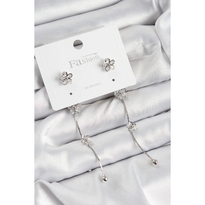 Pirinç Zirkon Taşlı Sallantılı Çiçek Model Gümüş Renk 925 Ayar Gümüş Çivi Kadın Küpe - Lisinya