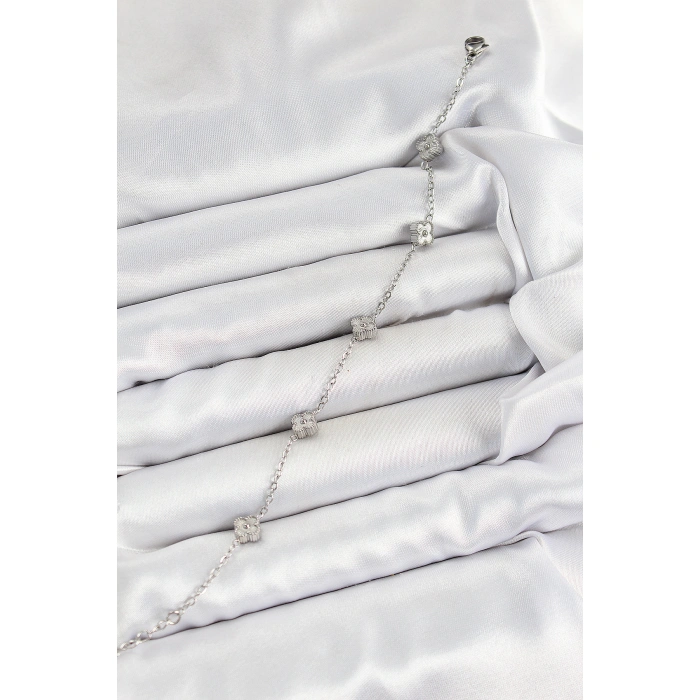 316L Çelik Yonca Model Gümüş Renk Kadın Bileklik - Lisinya