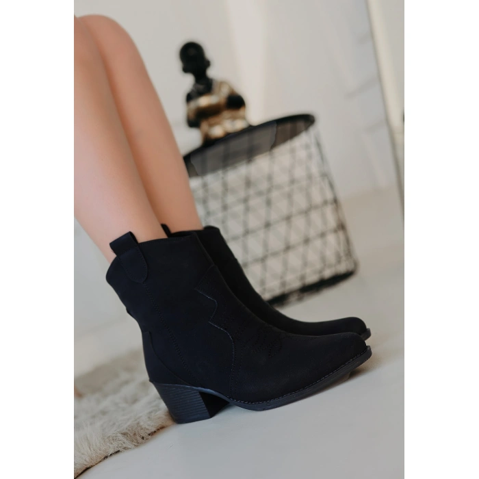 Akver Siyah Nubuk Topuklu Bot - Lisinya