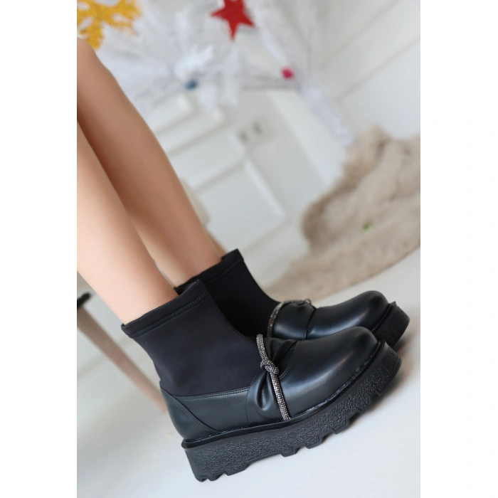 Dewn Siyah Cilt Topuklu Bot - Lisinya