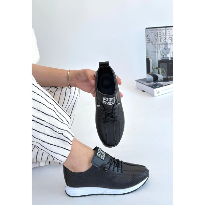 Fiert Siyah Cilt Bağcıklı Spor Ayakkabı - Lisinya