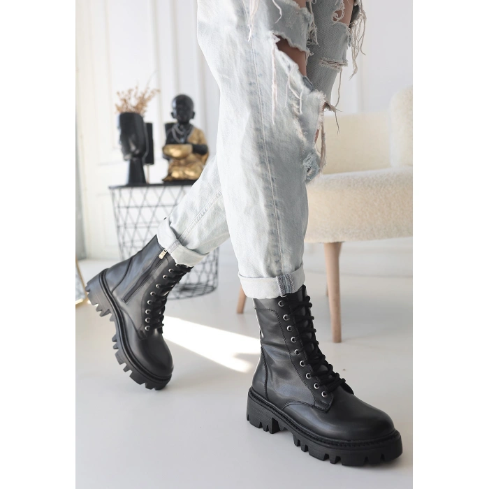 Flona Siyah Cilt Bağcıklı Bot - Lisinya