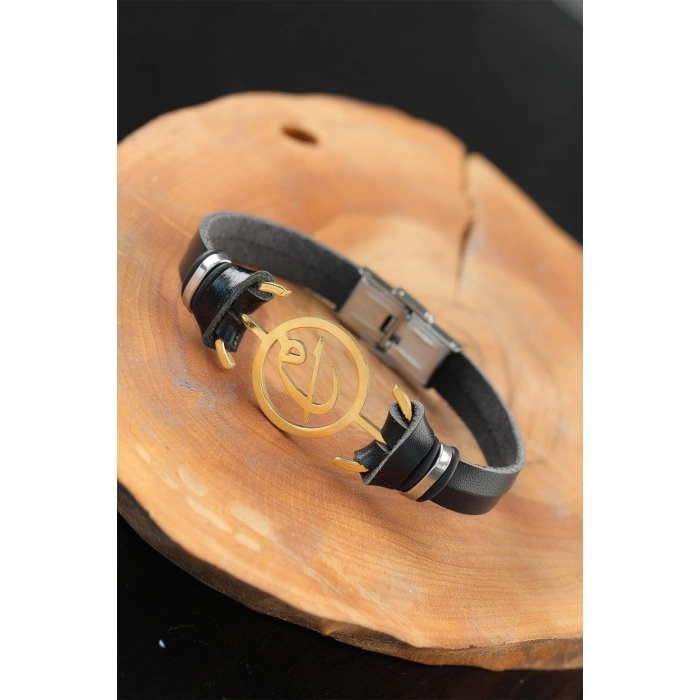 Gold Renk Elif Vav Metal Aksesuarlı Siyah Renk Deri Erkek Bileklik - Lisinya
