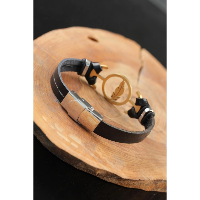 Gold Renk Yapraklı Metal Aksesuarlı Siyah Deri Erkek Bileklik - Lisinya