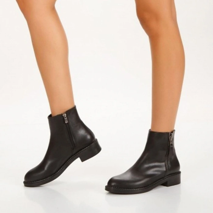 Hayra Siyah Cilt Topuklu Bot - Lisinya