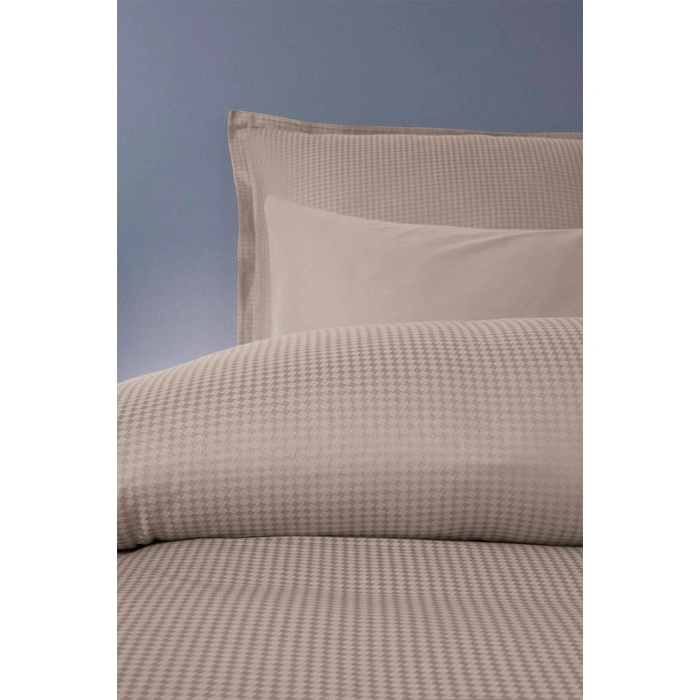 Jakarlı Saten Çift Kişilik Nev Takımı Dıamond Sabre