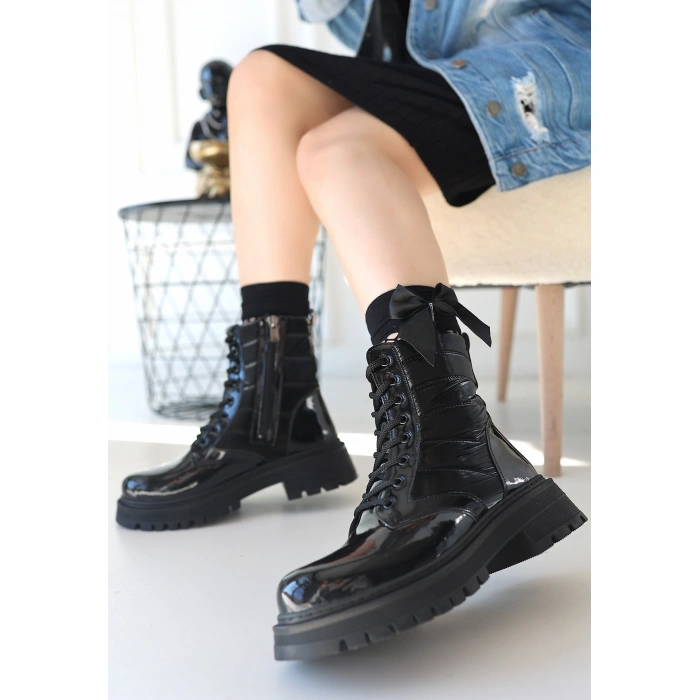 Josse Siyah Rugan Bağcıklı Bot - Lisinya