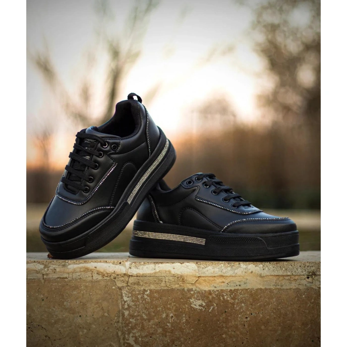 Kadın Spor Ayakkabı Siyah Renk