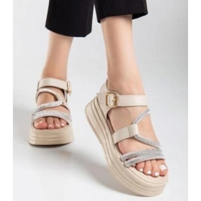 Lenda Bej Cilt Kemerli Sandalet - Lisinya