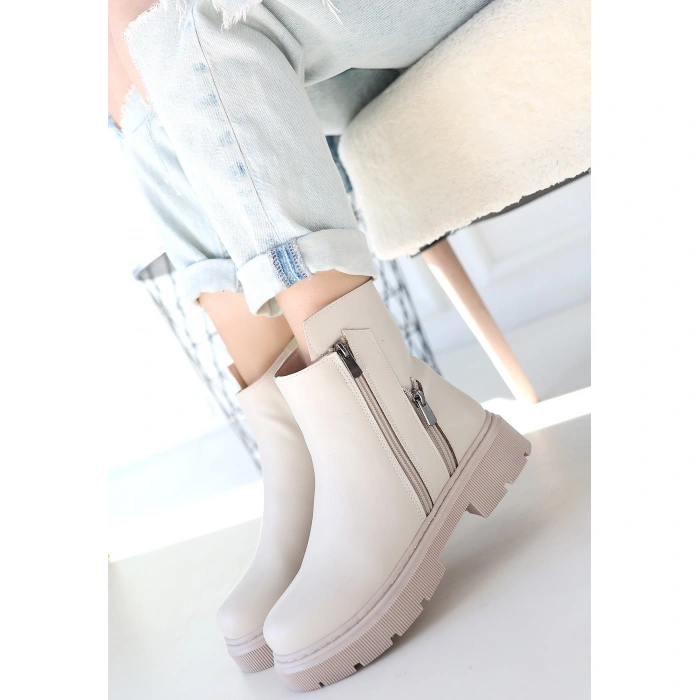 Menta Bej Cilt Fermuar Aksesuarlı Bot - Lisinya