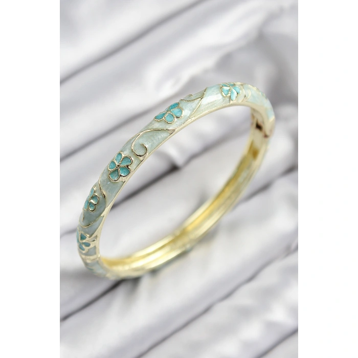 Mineli Pirinç Çiçek Motifli Gold Renk Kadın Kelepçe - Lisinya