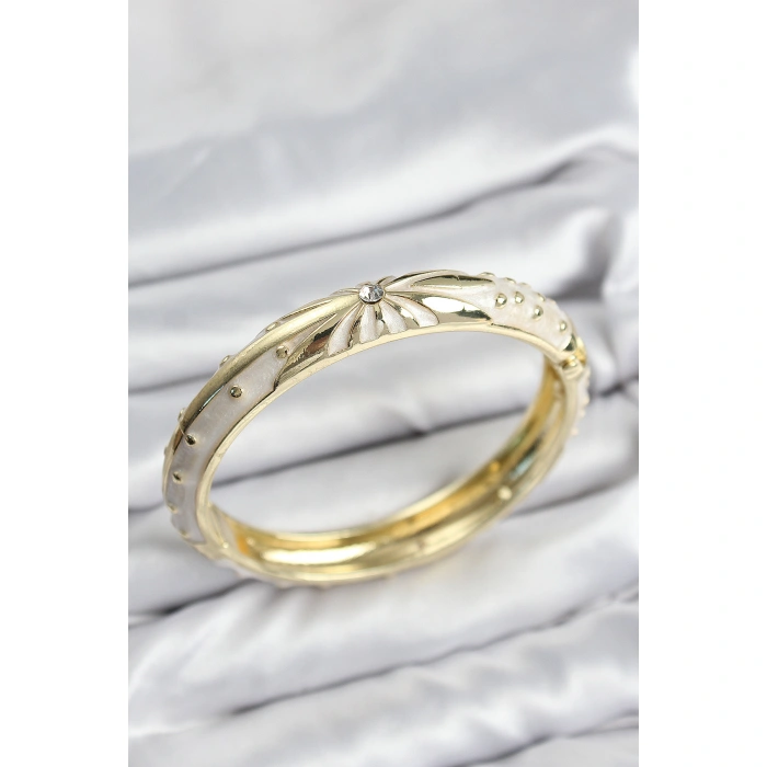 Mineli Pirinç Zirkon Taşlı Bej Desen Motifli Gold Kadın Kelepçe - Lisinya