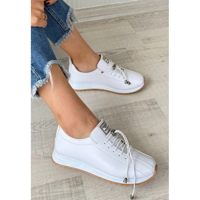 Monya Beyaz Cilt Bağcıklı Spor Ayakkabı - Lisinya