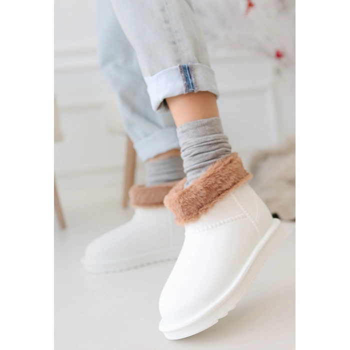 Mordi Beyaz Oval Burunlu Su Geçirmez İçi Kürklü  Bot - Lisinya