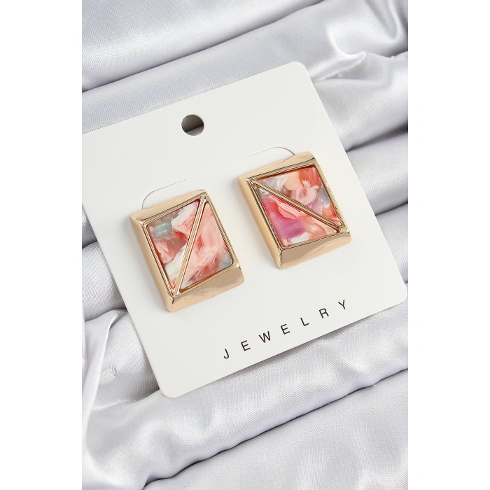 Pirinç Pembe Üçgen Kesim Detaylı Kare Model Vintage Gold Renk Kadın Küpe - Lisinya