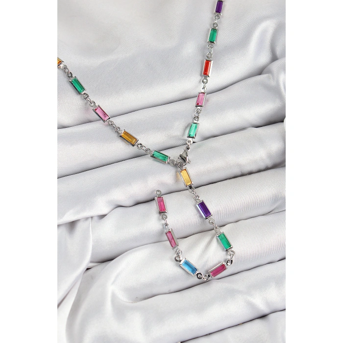 Pirinç Renkli Zirkon Taşlı Dikdörtgen Model Gümüş Renk Kadın Y Kolye - Lisinya