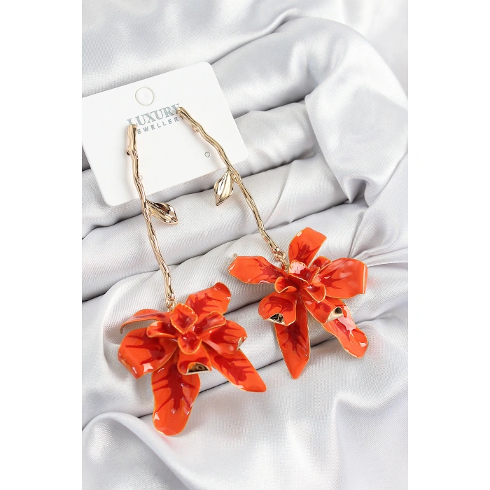 Pirinç Sallantılı Kırmızı Çiçek Model Gold Renk Kadın Küpe - Lisinya