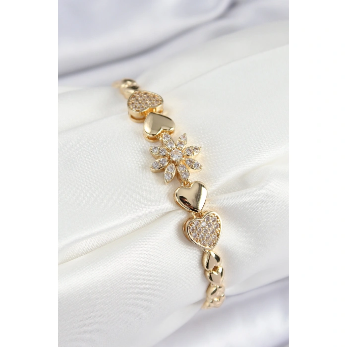 Pirinç Zirkon Taşlı Kalp Detaylı Çiçek Model Gold Renk Kadın Bileklik - Lisinya