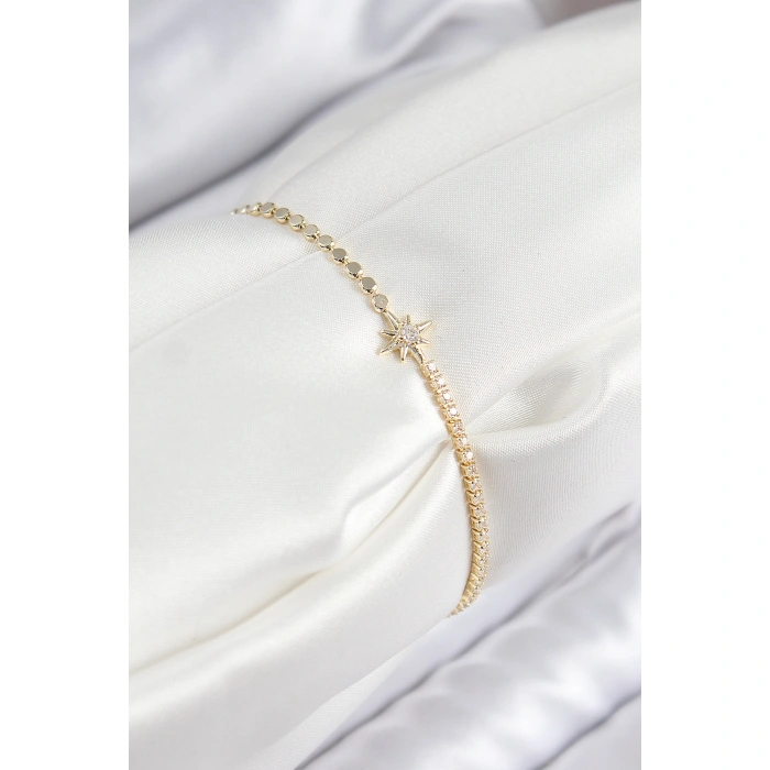 Pirinç Zirkon Taşlı Kutup Yıldızı Model Ezme Zincir Gold Renk Kadın Bileklik - Lisinya