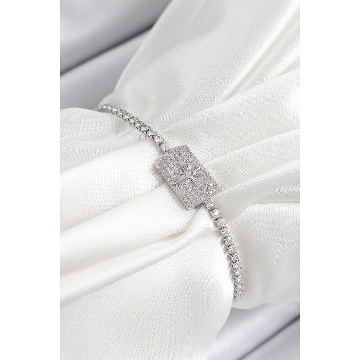 Pirinç Zirkon Taşlı Kutup Yıldızı Model Gümüş Renk Asansörlü Kadın Bileklik - Lisinya