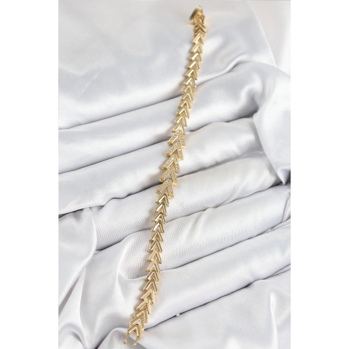 Pirinç Zirkon Taşlı Sıralı Ok Model Gold Renk Kadın Bileklik - Lisinya