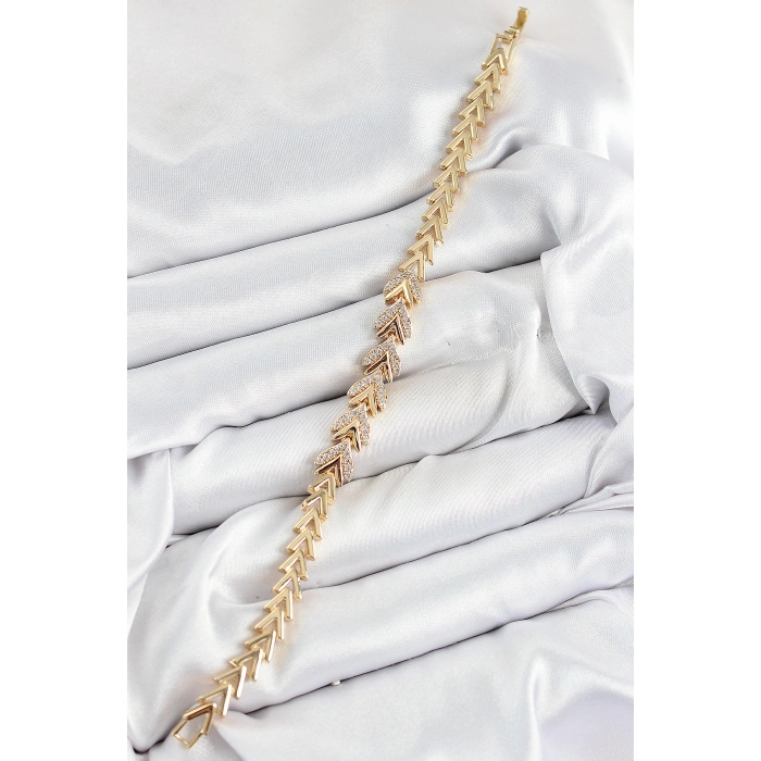 Pirinç Zirkon Taşlı Sıralı Ok Model Gold Renk Kadın Bileklik - Lisinya