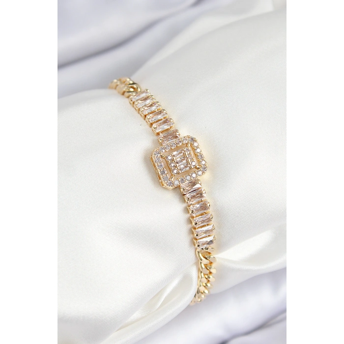 Pirinç Zirkon Taşlı Su Yolu Detaylı Baget Model Gold Renk Kadın Bileklik - Lisinya