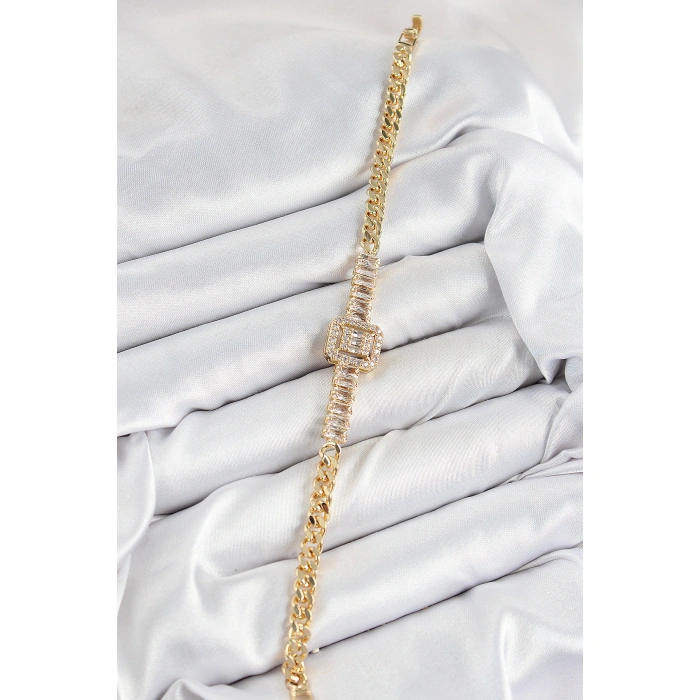 Pirinç Zirkon Taşlı Su Yolu Detaylı Baget Model Gold Renk Kadın Bileklik - Lisinya