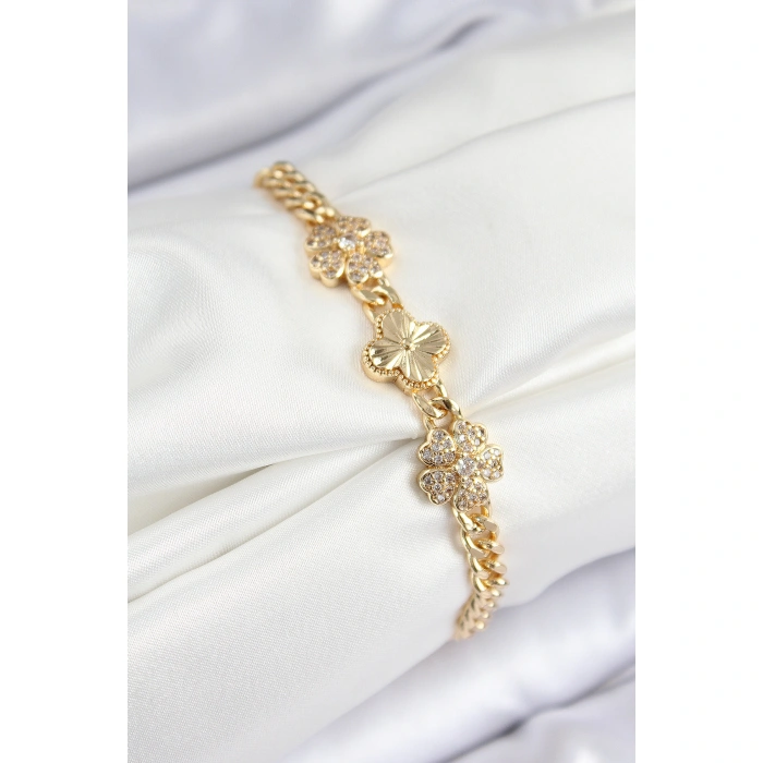 Pirinç Zirkon Taşlı Yonca Model Gold Renk Kadın Bileklik - Lisinya