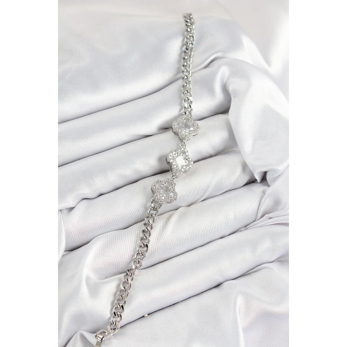 Pirinç Zirkon Taşlı Yonca Model Gümüş Renk Kadın Bileklik - Lisinya