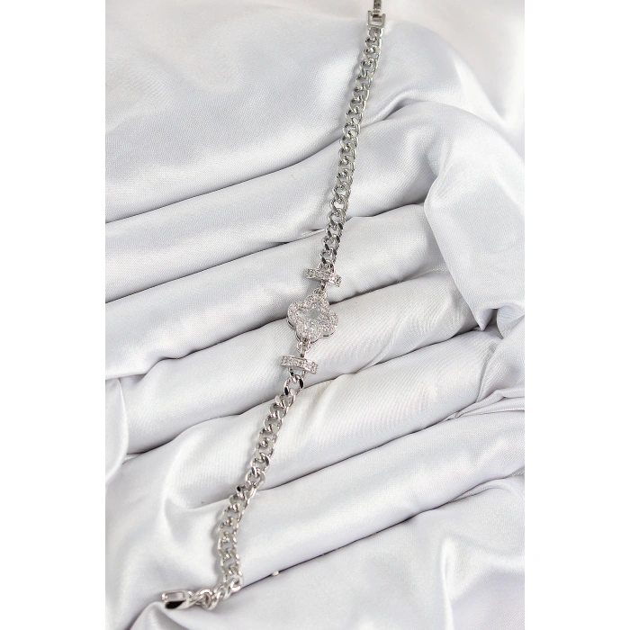 Pirinç Zirkon Taşlı Yonca Model Gümüş Renk Kadın Bileklik - Lisinya