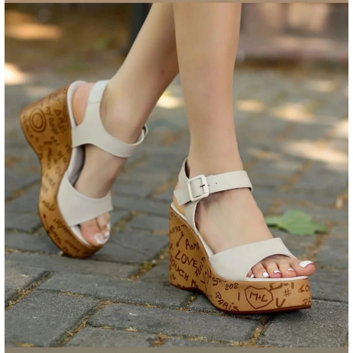 Riboy Bej Cilt Dolgu Topuk Sandalet - Lisinya