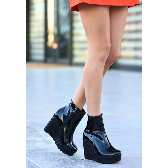 Rosol Siyah Rugan Dolgu Topuk Bot - Lisinya