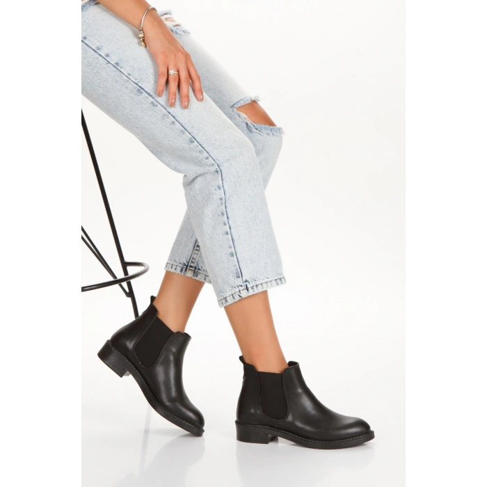 Seend Siyah Cilt Topuklu Bot - Lisinya